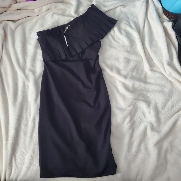 NEW Ted Baker London LAYLAHI Over the Shoulder Dress - Picture 3 of 6